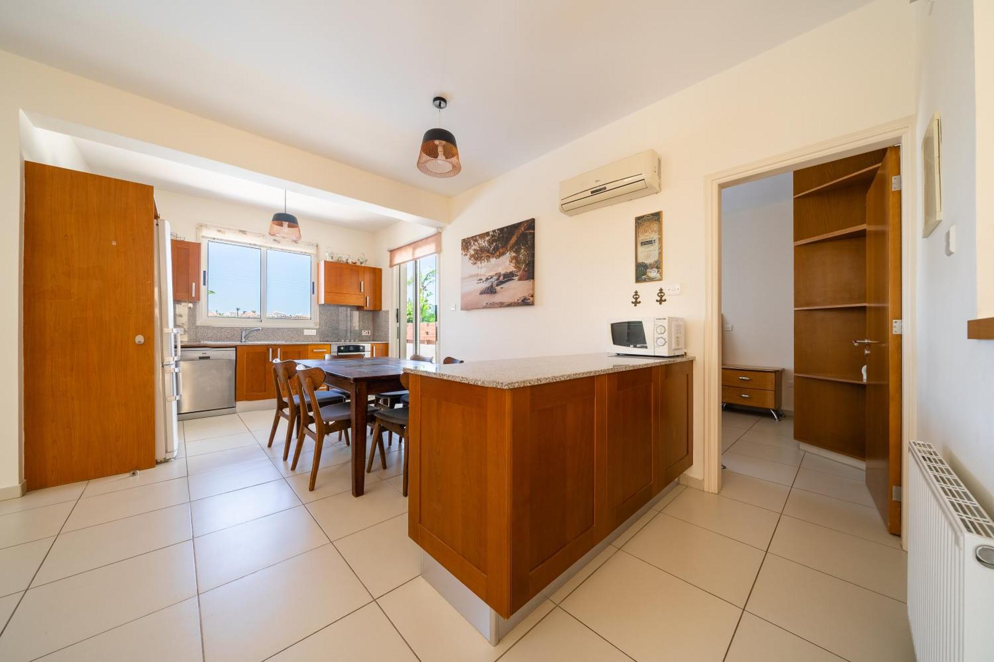 Atlantica 4 Bedroom Villa Near The Beach Protaras Exterior photo